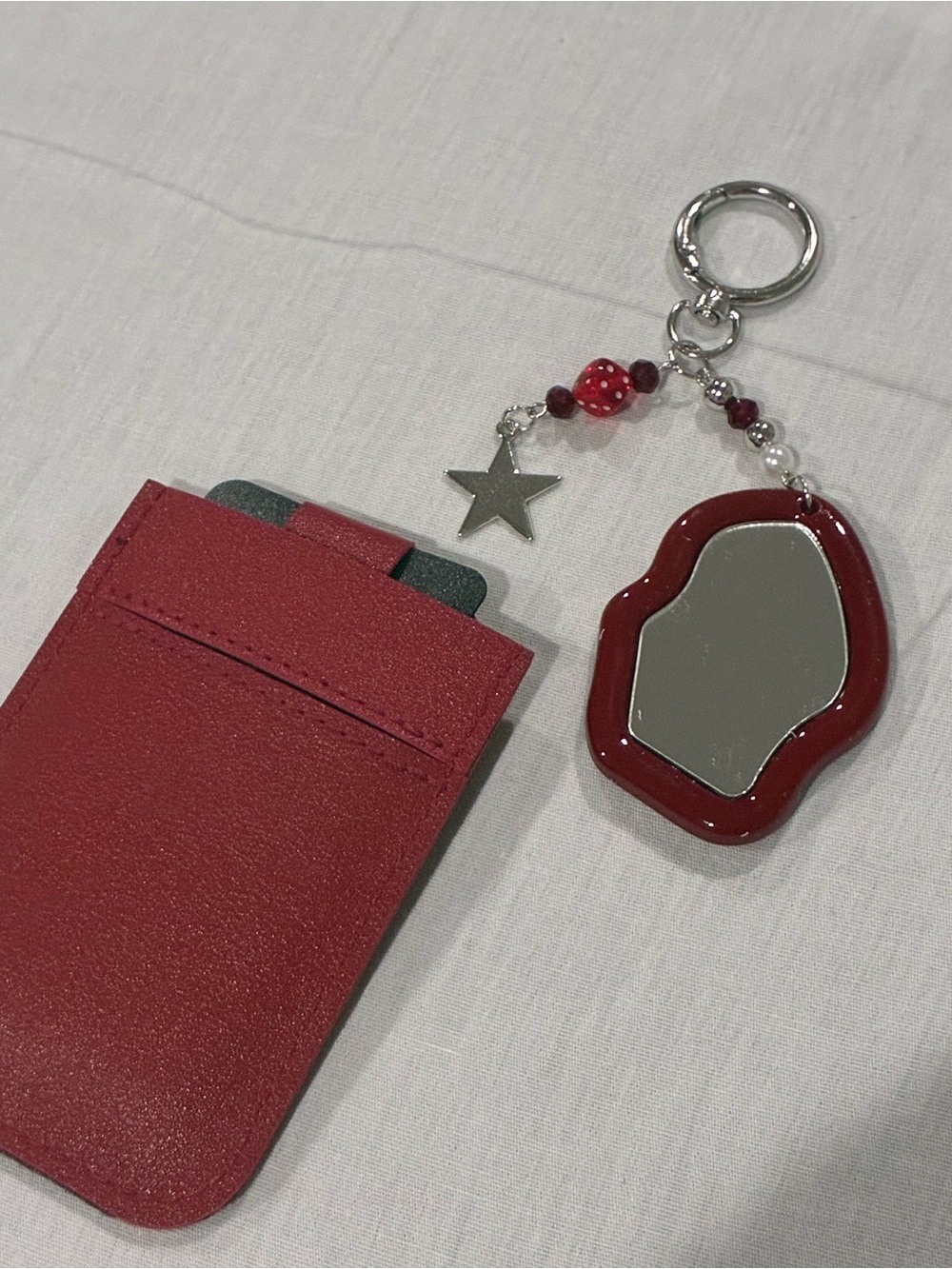 Red Card Holder & Keychain Set - Picture 6 of 6